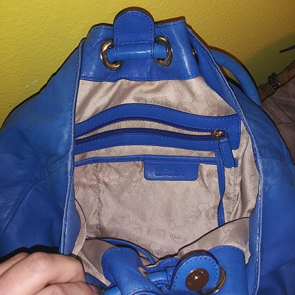 Michael Kors purse - Picture 4 of 5